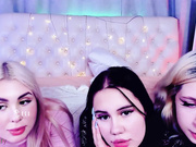 rgo_fat_princess is sex serviced by her 2 blonde maids