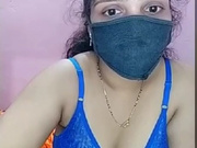 Cute Bhabhi teasing in her bra pt-1